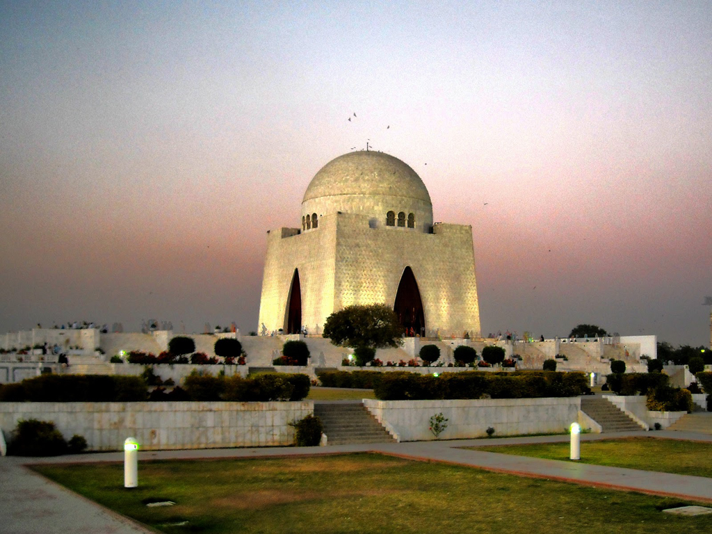 Mazar-e-Quaid-Muhammad-Ali-Jinnah-Mausoleum-Images-And-HD-Wallpapers-for-Mobile-4